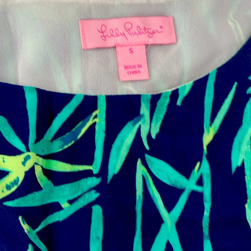Lily Pulitzer dress. Size small
